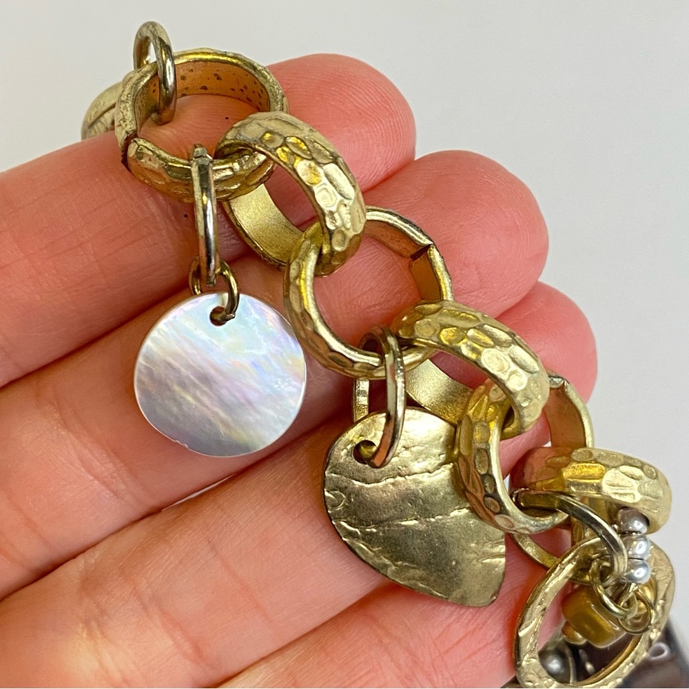 Chico's Vintage‎ Charm Bracelet Gold Tone Mother of Pearl Hammered Leaf Boho